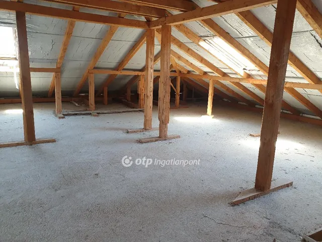 Eladó ház Kerepes 160 nm