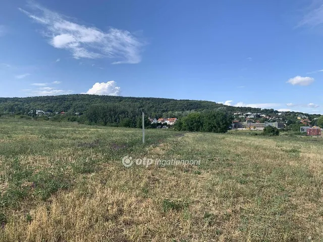 Eladó telek Budapest III. kerület, Aranyhegy 261 nm