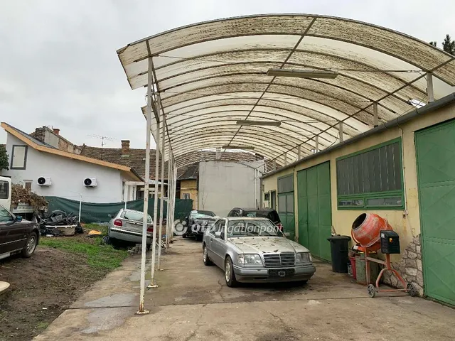 Eladó kereskedelmi és ipari ingatlan Budapest XVIII. kerület, Bókaytelep 110 nm