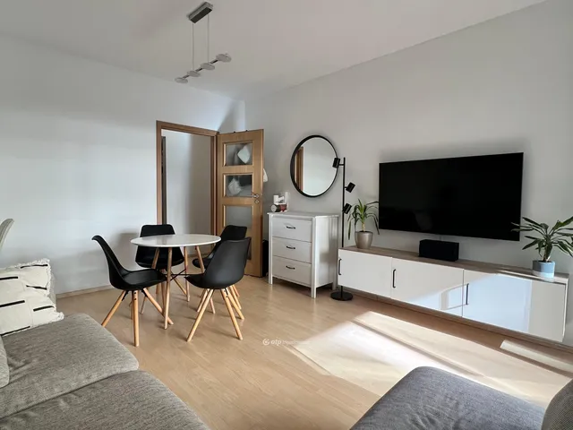 Eladó lakás Budapest VIII. kerület 76 nm