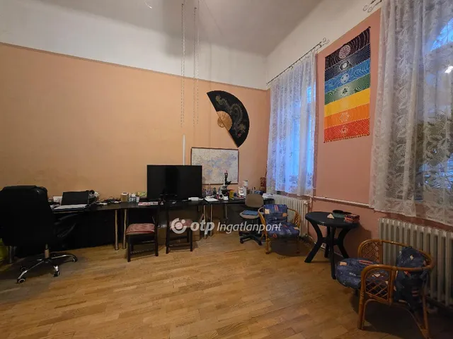 Eladó lakás Budapest VIII. kerület 94 nm