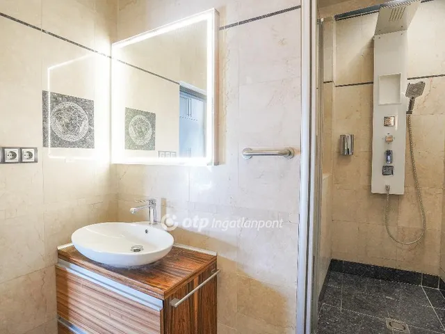 Eladó lakás Budapest VII. kerület 87 nm