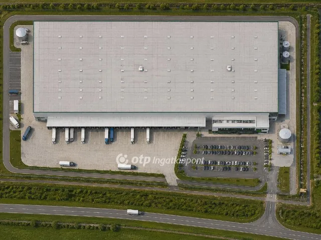 Eladó kereskedelmi és ipari ingatlan Veszprém 15000 nm