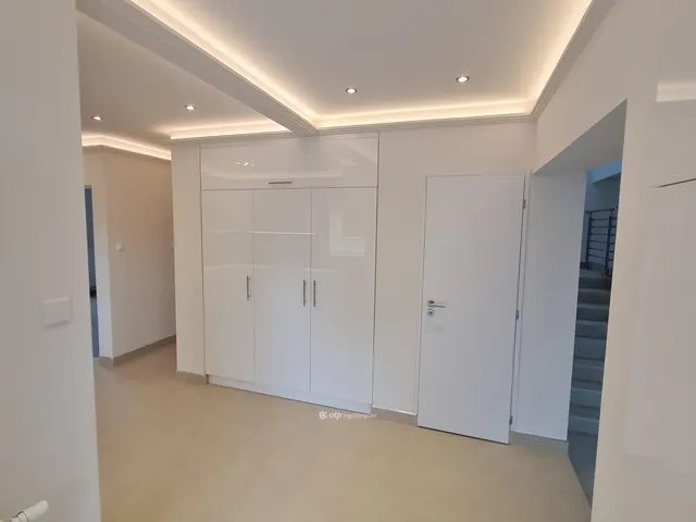 Eladó ház Budapest XVIII. kerület 295 nm