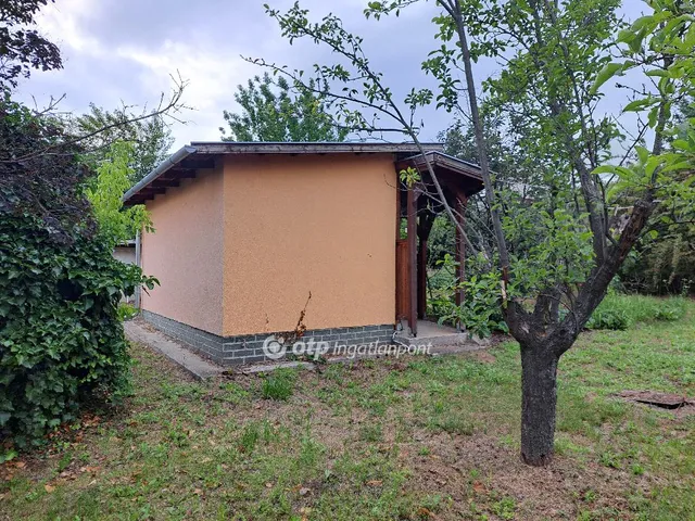 Eladó üdülő és hétvégi ház Mogyoród 27 nm