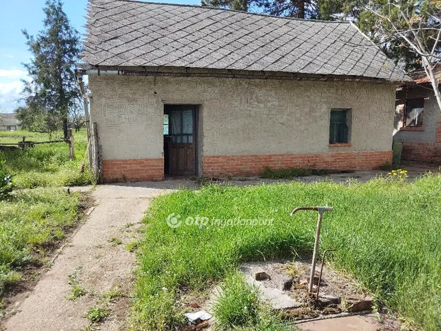 Eladó ház Baks 54 nm