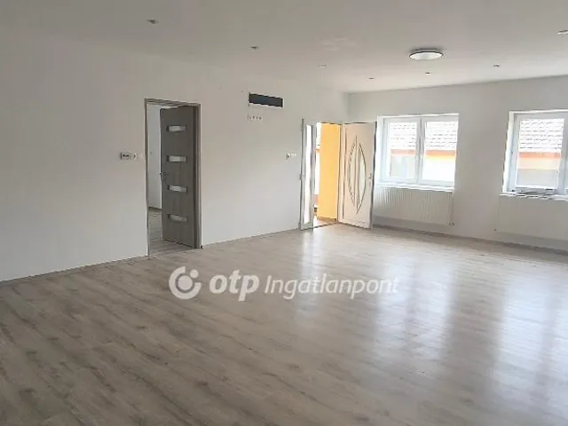 Eladó ház Csanytelek 131 nm