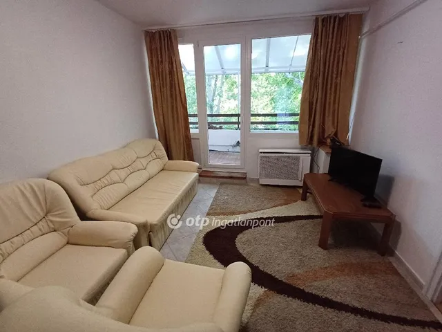 Kiadó lakás Csongrád 54 nm