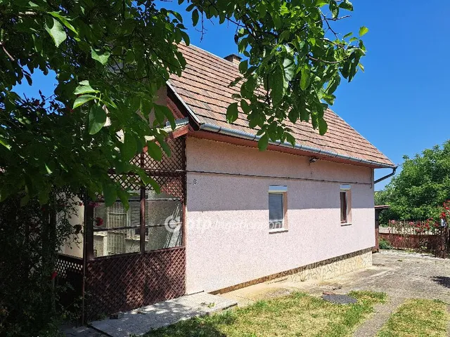 Eladó ház Nagybörzsöny 74 nm