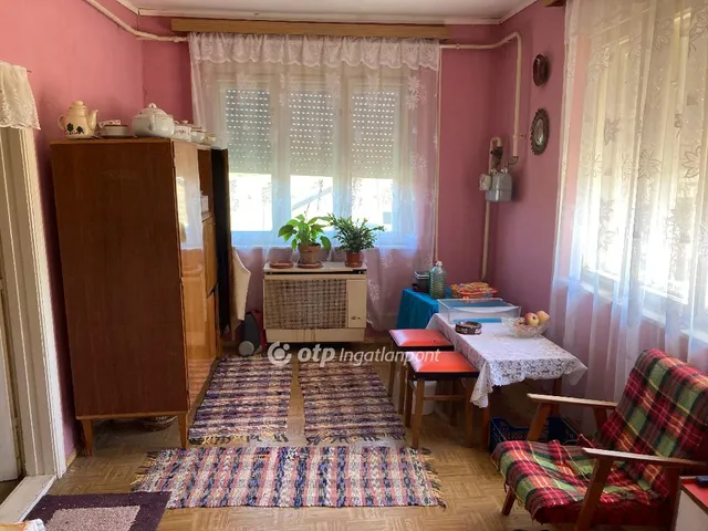 Eladó ház Csanytelek 72 nm