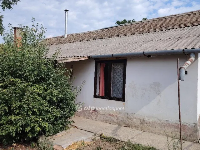 Eladó ház Szentes, Felsőpárt 72 nm