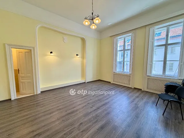 Kiadó lakás Szeged 91 nm