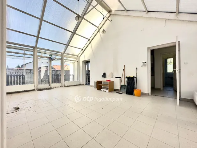 Eladó kereskedelmi és ipari ingatlan Diósd 541 nm