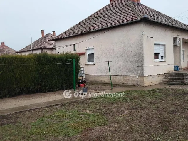 Eladó ház Baks 85 nm