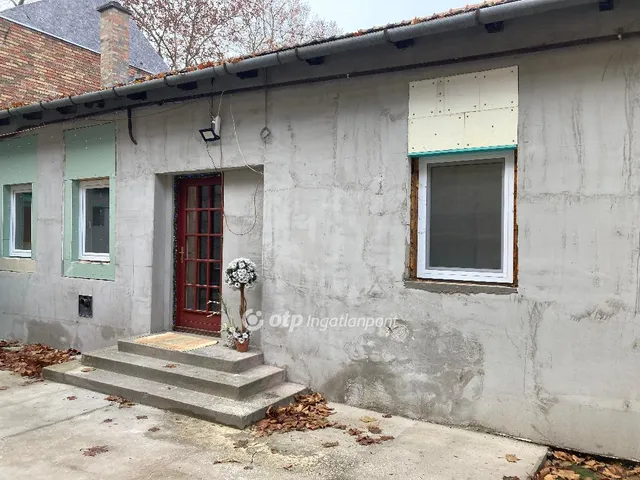 Eladó lakás Csongrád 81 nm