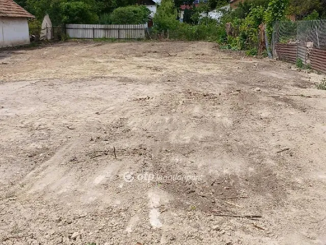 Eladó telek Csongrád 741 nm