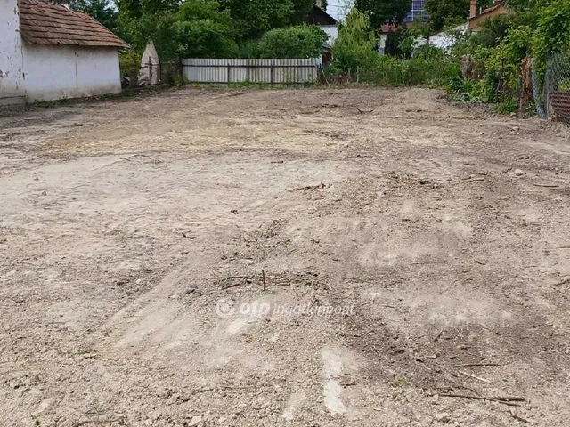 Eladó telek Csongrád 741 nm