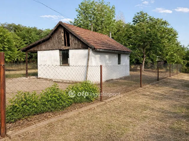 Eladó üdülő és hétvégi ház Csongrád 21 nm