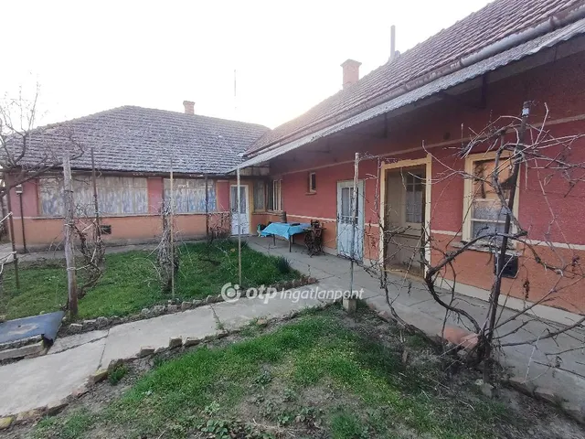 Eladó ház Csongrád 79 nm