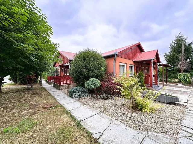 Eladó ház Mezőkovácsháza, Reformátuskovácsháza 280 nm