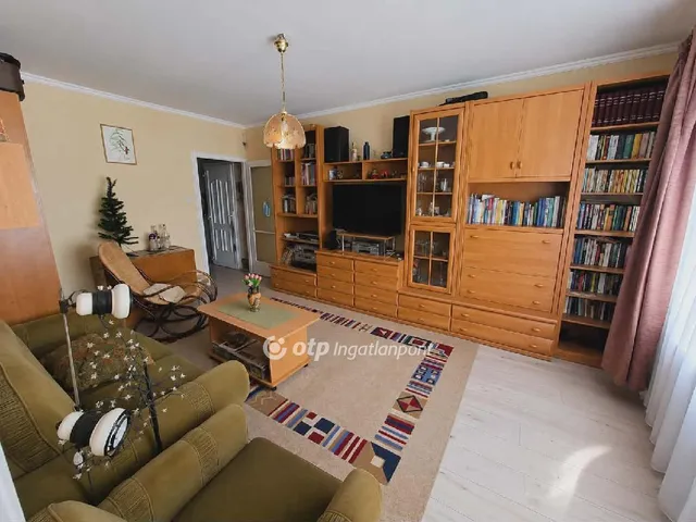 Eladó lakás Csongrád 53 nm