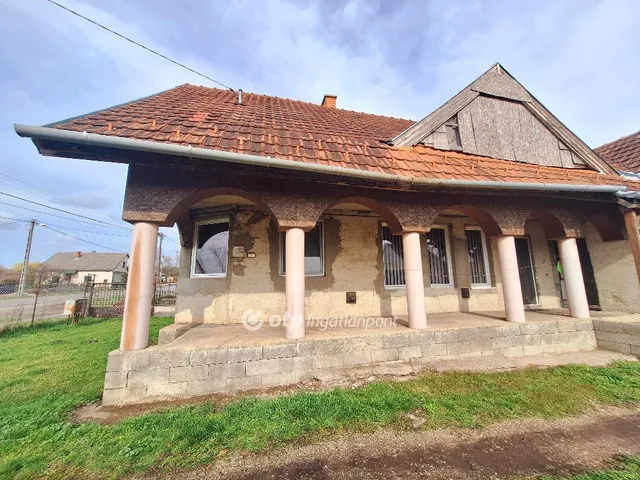 Eladó ház Poroszló 96 nm
