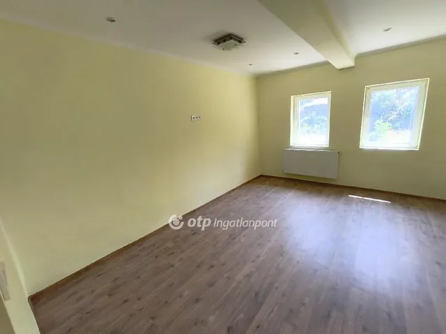Eladó ház Hunya 68 nm