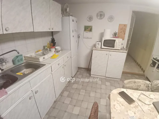 Eladó ház Kengyel 83 nm