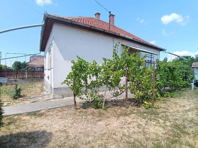 Eladó ház Fegyvernek 72 nm