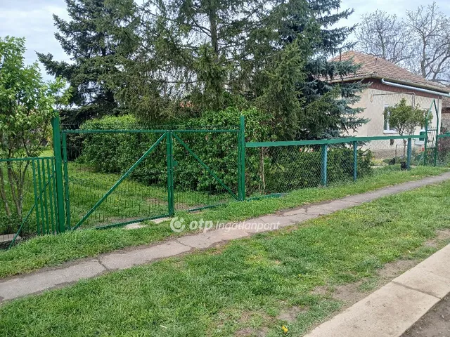 Eladó ház Hunya, József Attila utca 67 nm