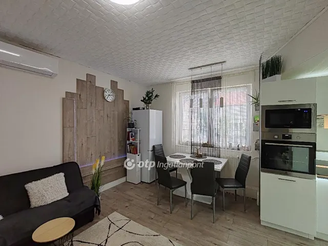 Eladó ház Tiszatenyő 75 nm