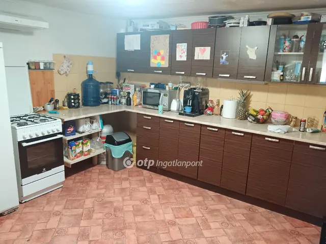 Eladó ház Kisújszállás 109 nm