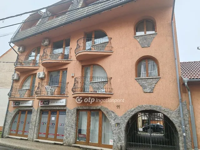 Eladó ház Szolnok, Belváros 733 nm