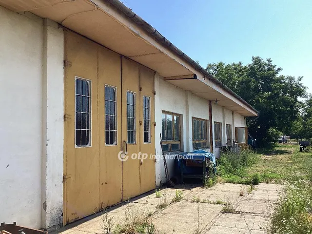 Eladó kereskedelmi és ipari ingatlan Gyomaendrőd 480 nm