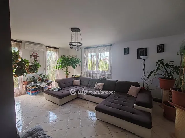 Eladó ház Abádszalók 106 nm