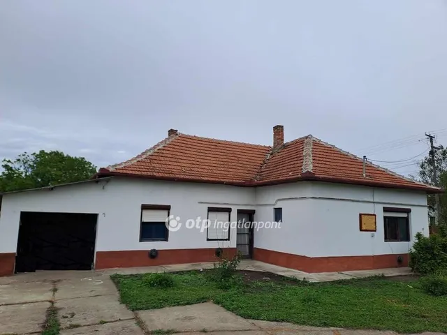 Eladó ház Mezőhegyes 76 nm