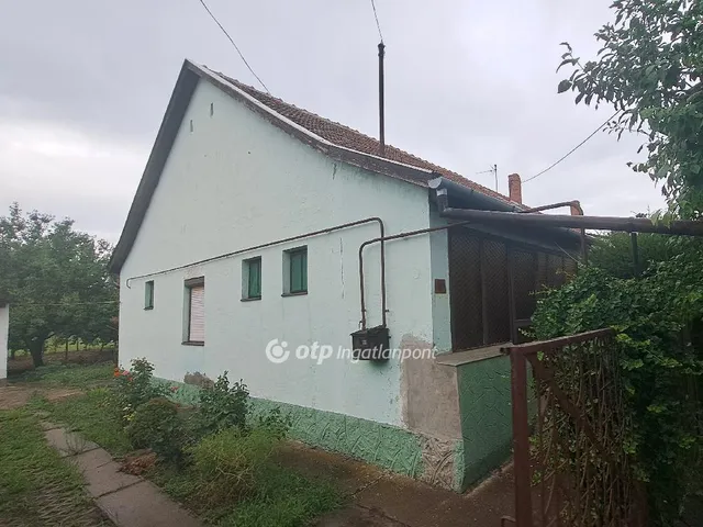 Eladó ház Mezőkovácsháza, Város széle 61 nm