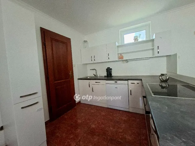 Eladó ház Dunabogdány 210 nm
