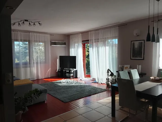 Eladó ház Pomáz 325 nm