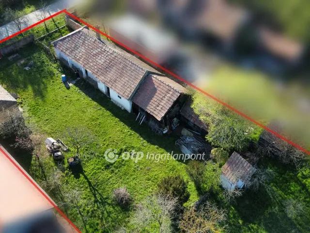 Eladó ház Tét 40 nm