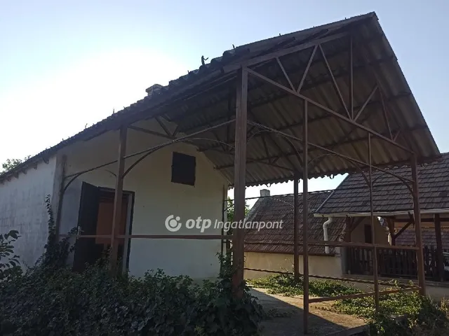 Eladó mezőgazdasági ingatlan Bakonyszentiván 21 nm
