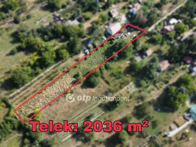 Eladó telek Pápa 2036 nm