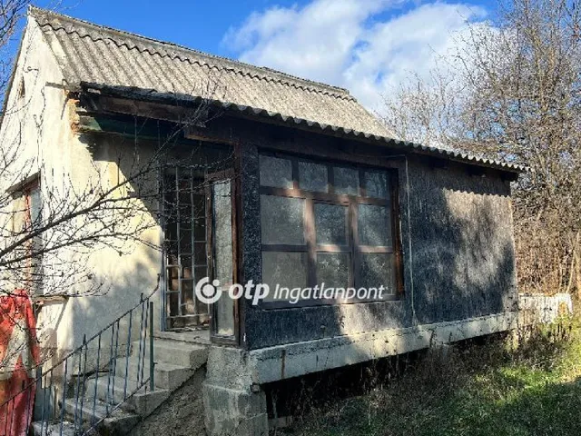 Eladó telek Pápa, Törzsökhegy 1686 nm