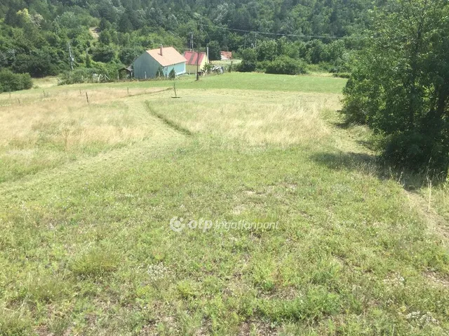 Eladó telek Cserszegtomaj 2581 nm