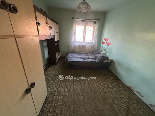 Eladó ház Pápateszér 86 nm