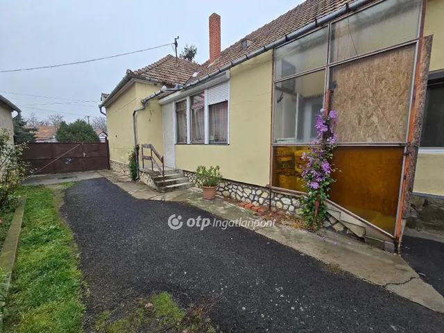 Eladó ház Marcaltő 90 nm