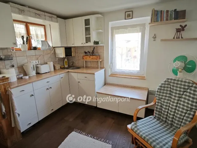 Kiadó ház Nemesgörzsöny 20 nm