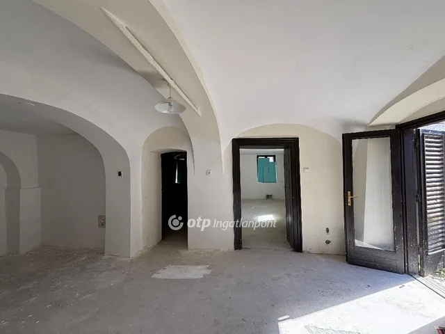 Eladó ház Pápa, Belváros 77 nm