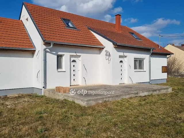 Eladó ház Mesteri 193 nm