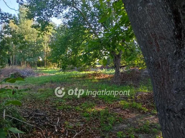 Eladó telek Csögle 75 nm